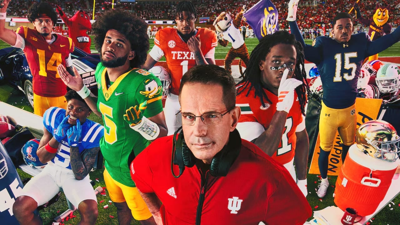 EA Sports College Football 27 key art showing college football players on the field