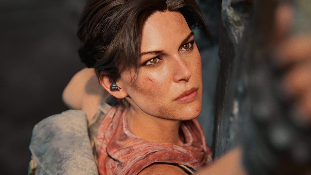 Lara Croft in Tomb Raider Catalyst exploring ancient ruins in Northern India
